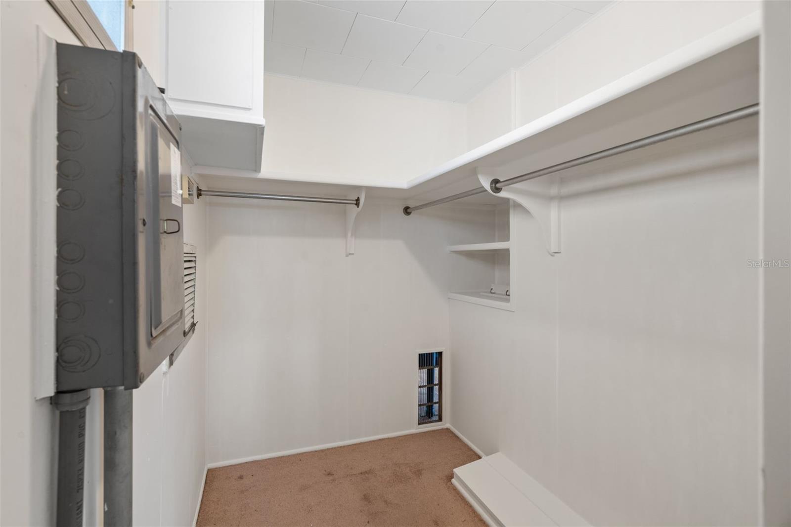 4851 W GANDY BLVD #B9L36 — photo 31