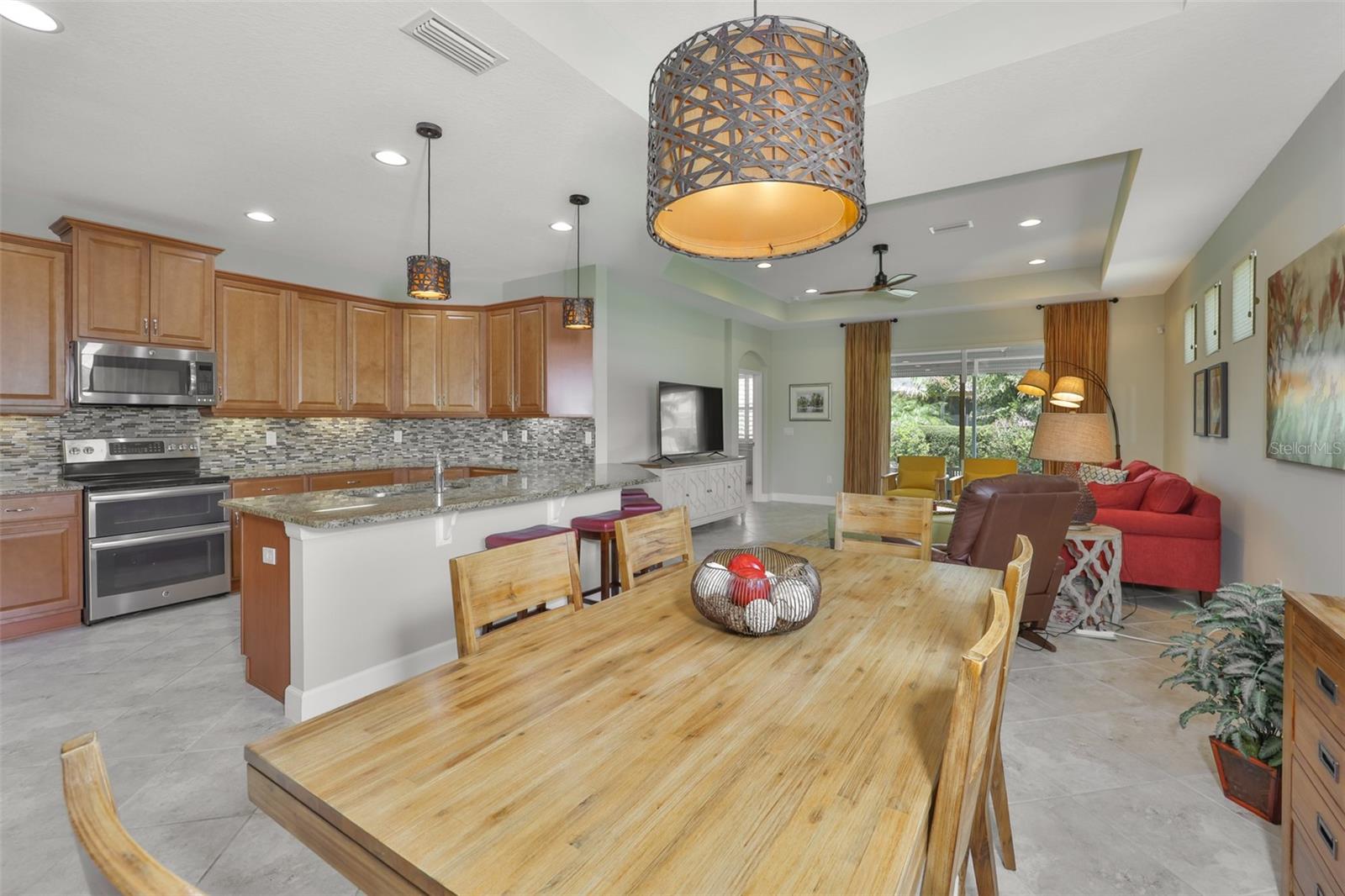 803 CHIPPER DR — photo 5