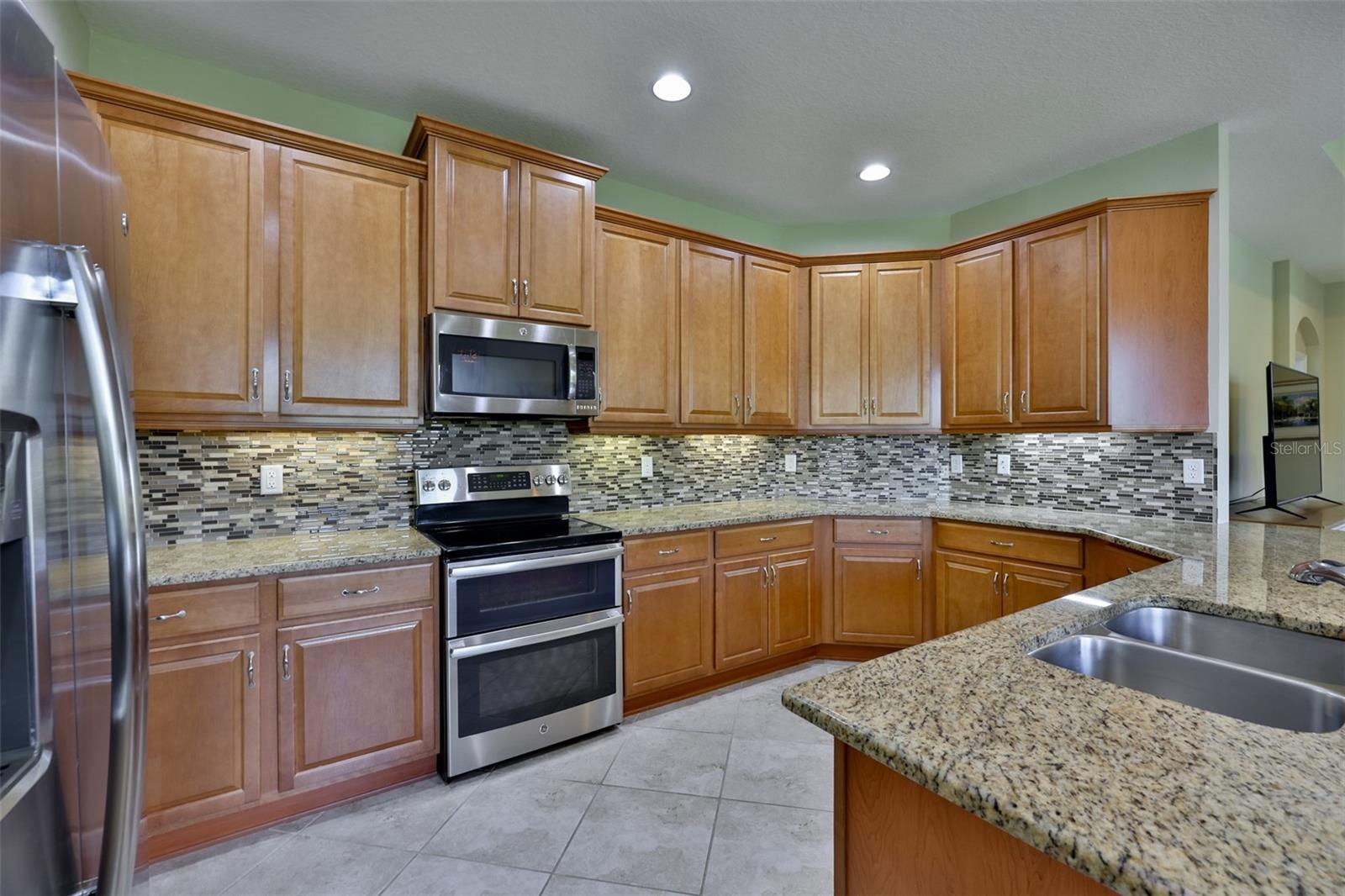 803 CHIPPER DR — photo 9