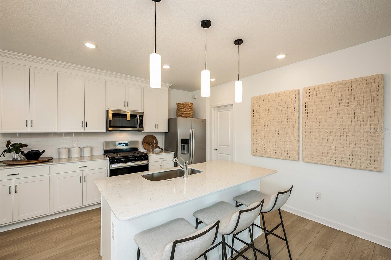 5330 SPRING MAIDEN CIR — photo 3