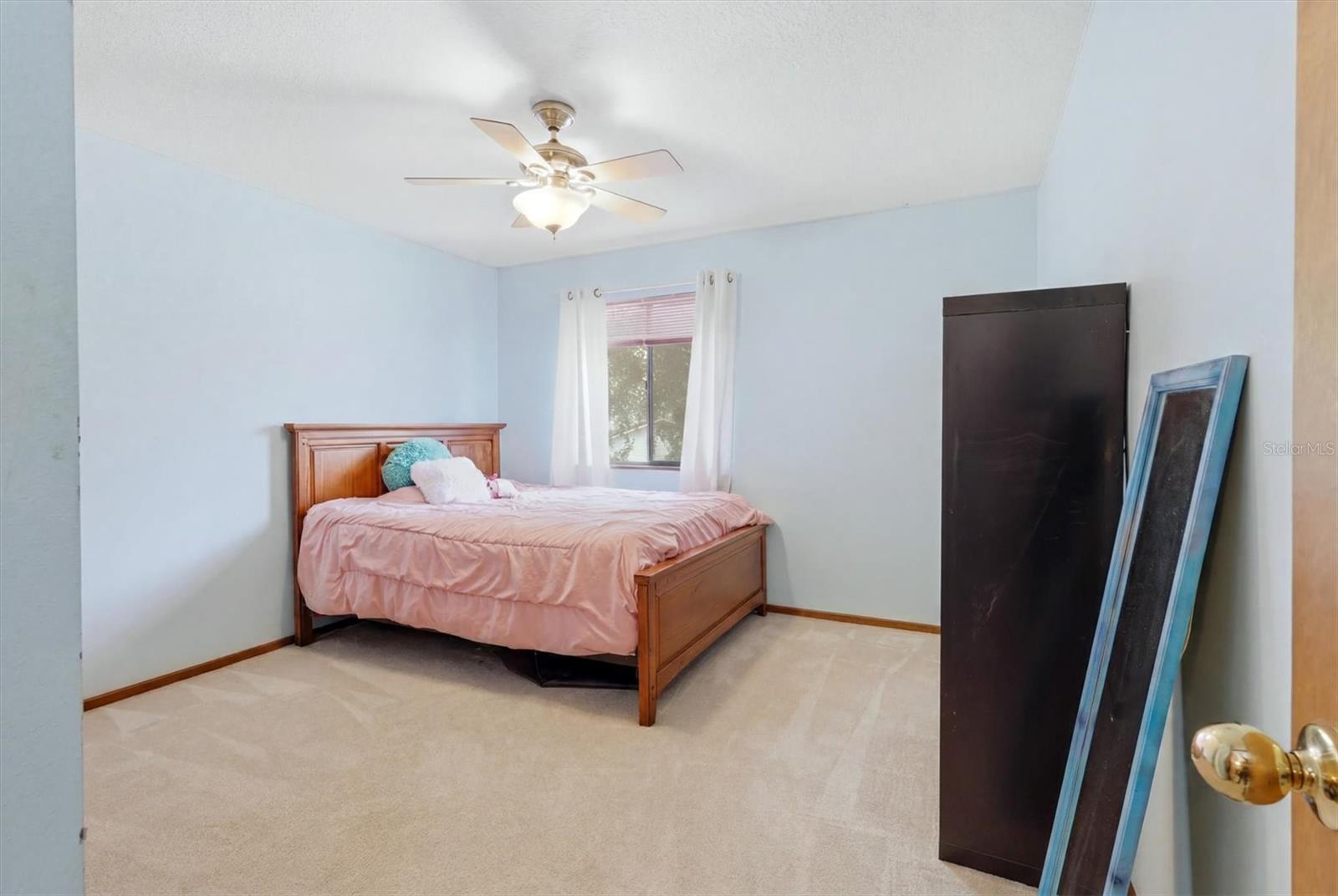 1063 GREYSTONE LN — photo 20