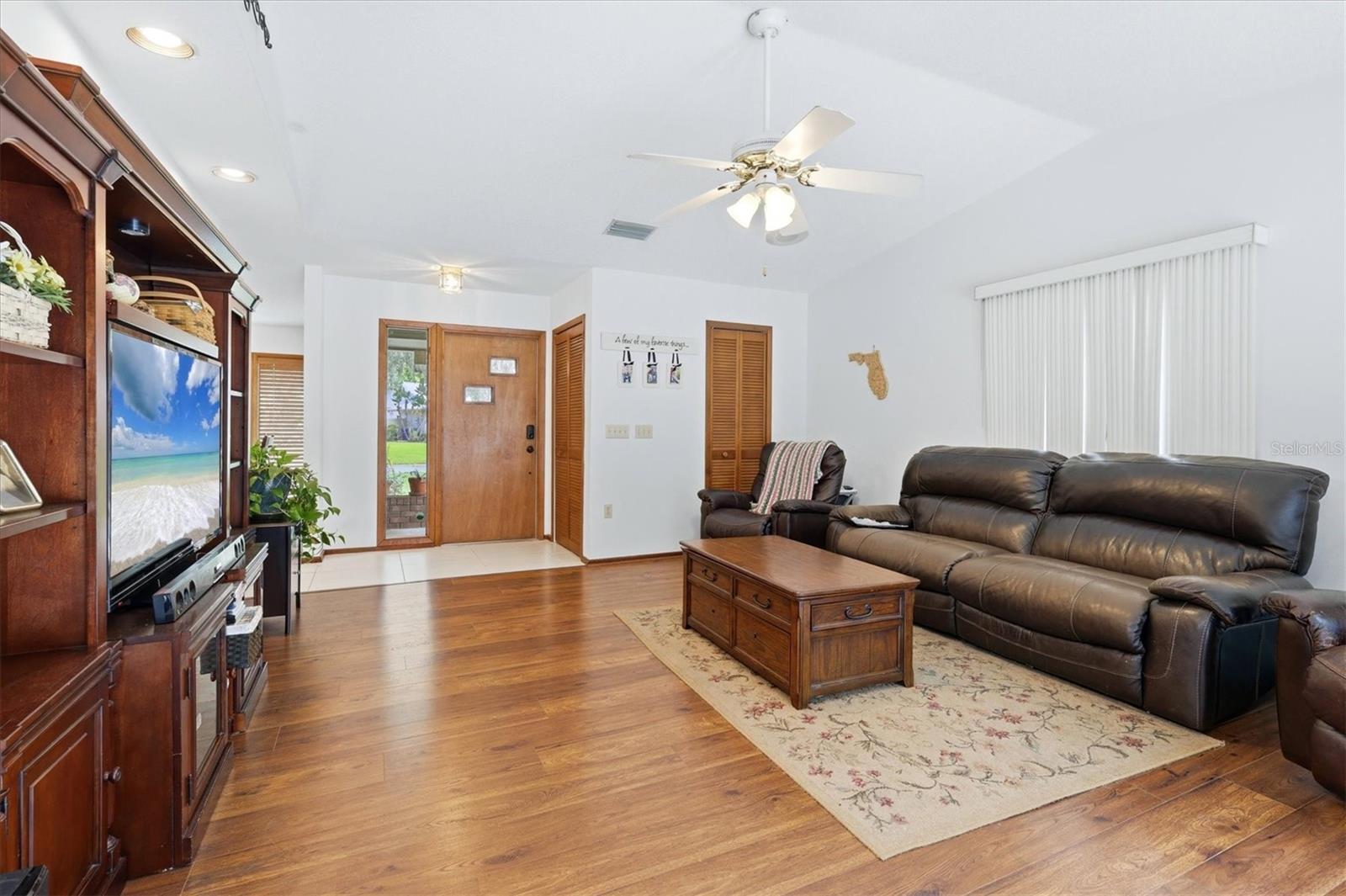 1063 GREYSTONE LN — photo 10