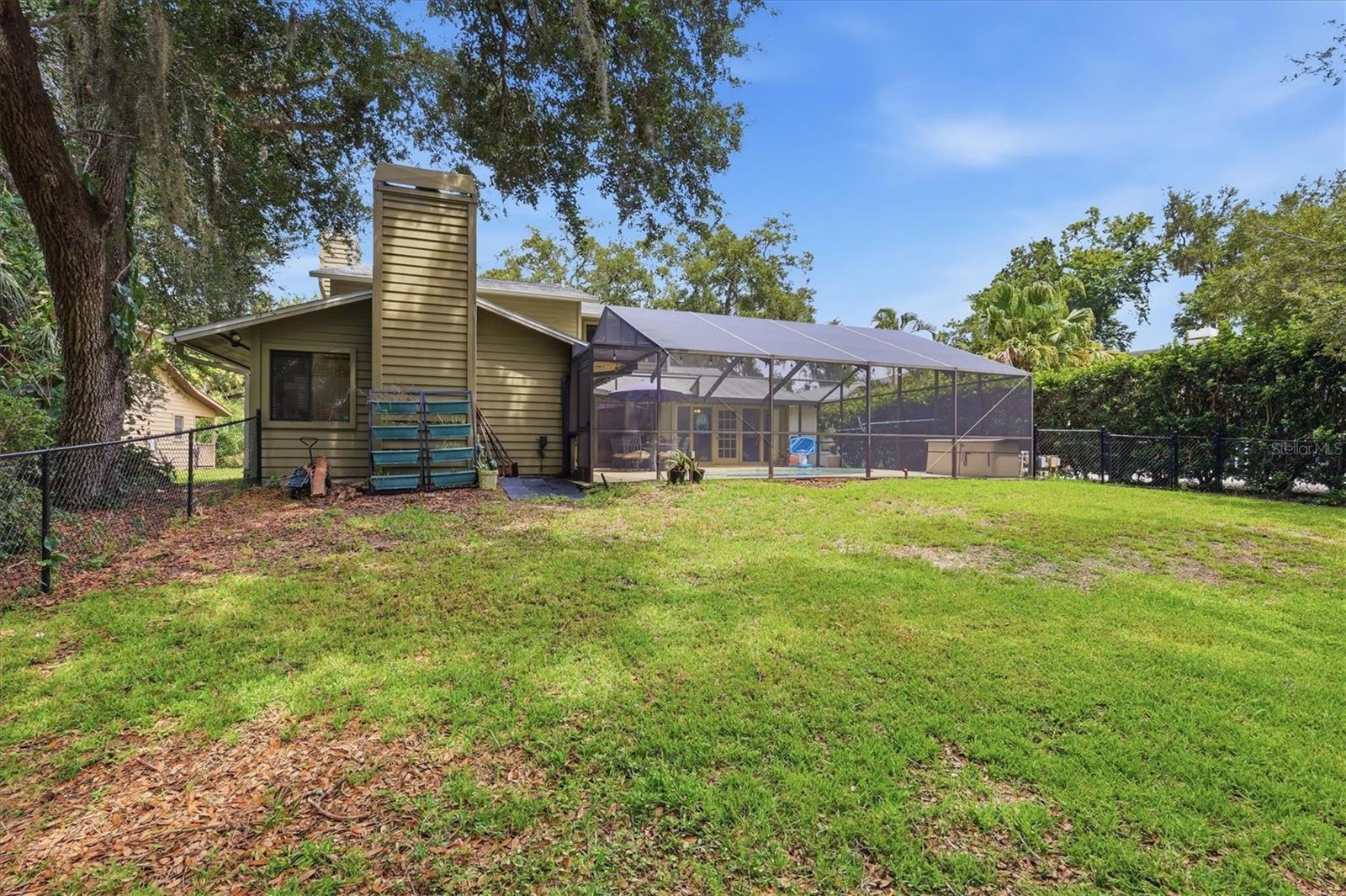 1063 GREYSTONE LN — photo 38
