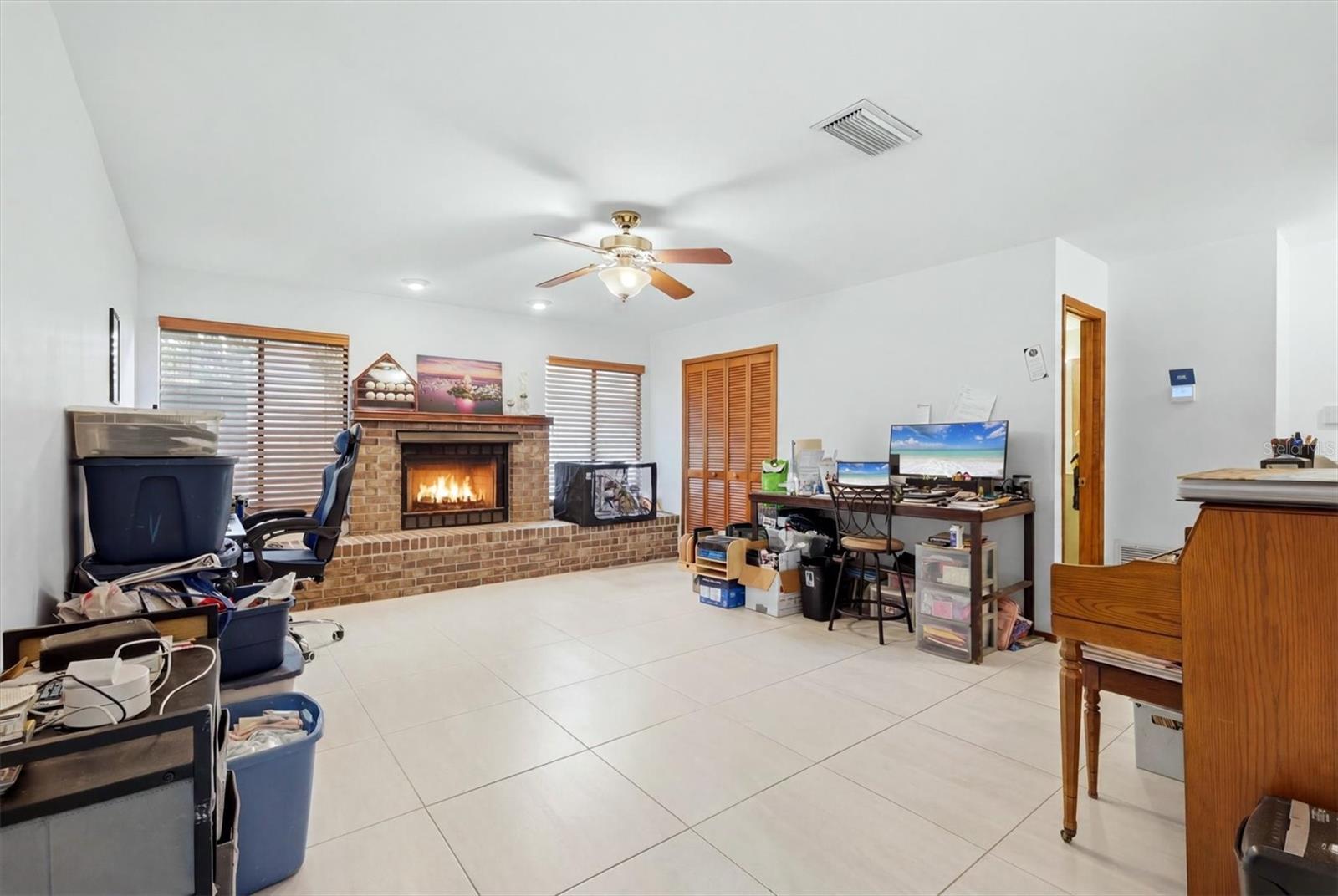 1063 GREYSTONE LN — photo 11