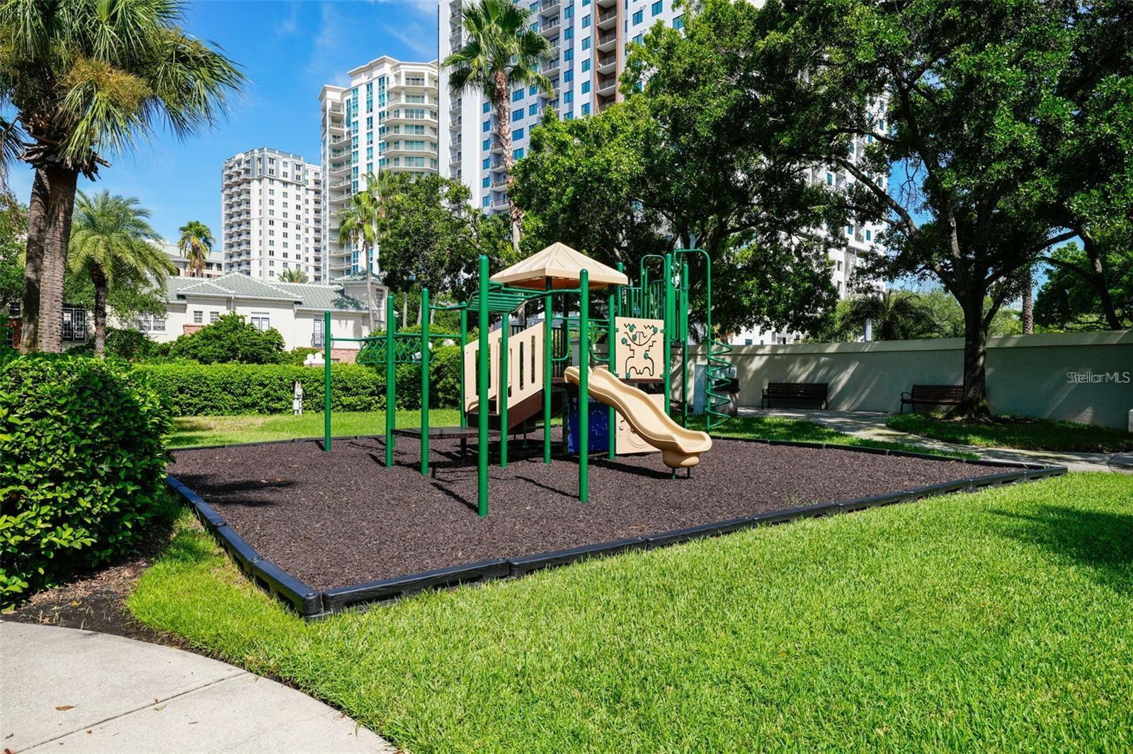 724 CORAL REEF DR — photo 48