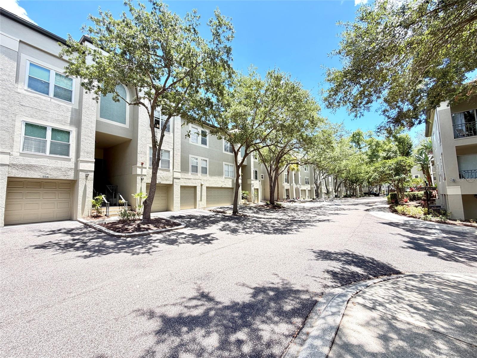 724 CORAL REEF DR — photo 35
