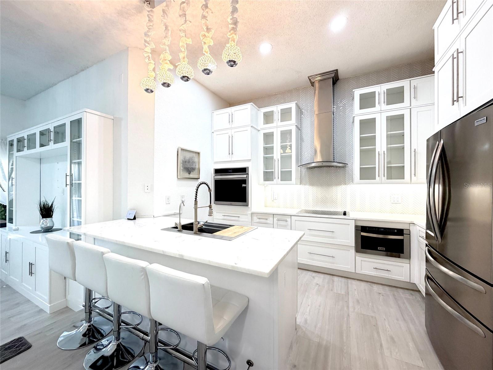 724 CORAL REEF DR — photo 15
