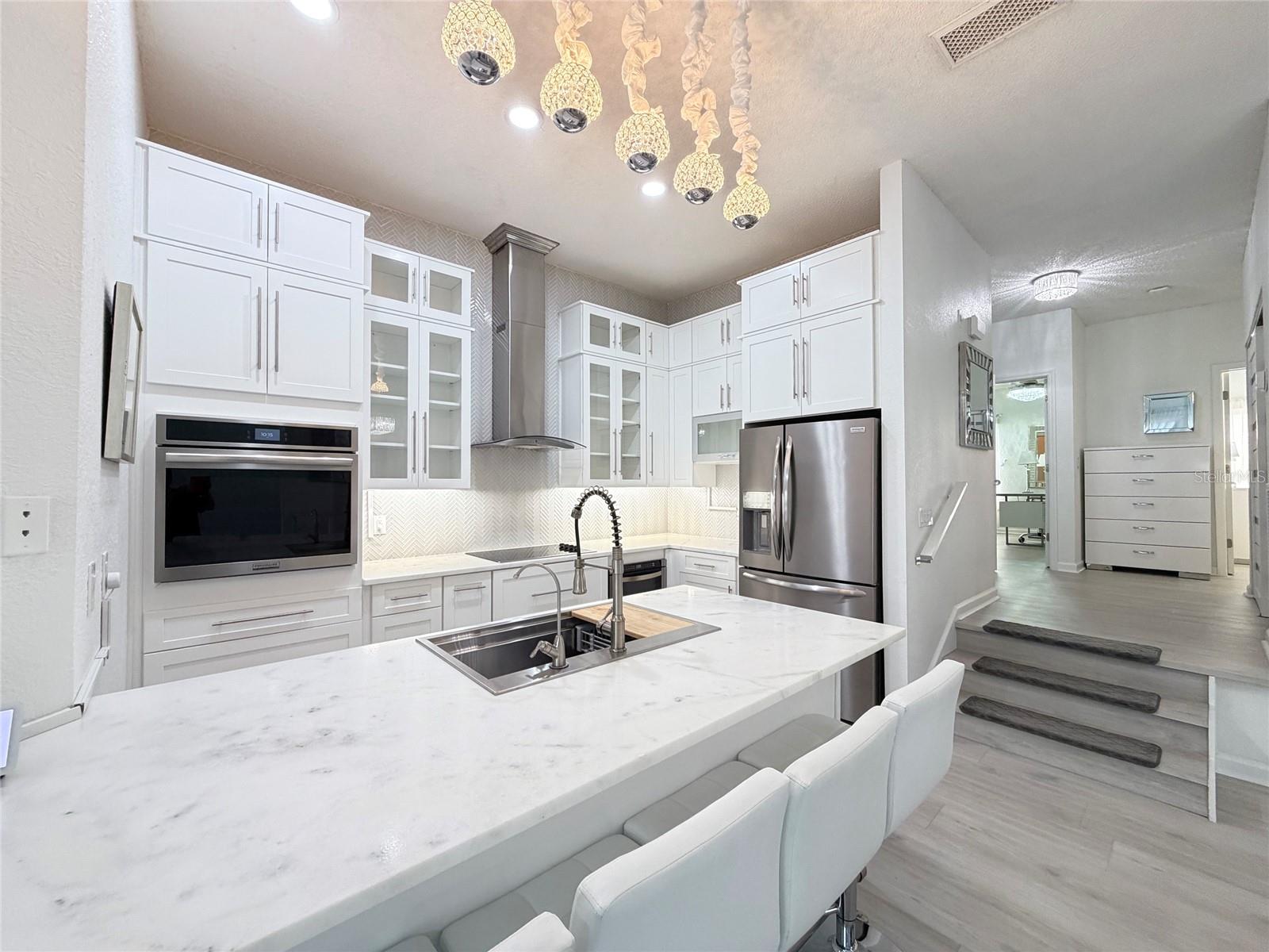 724 CORAL REEF DR — photo 5