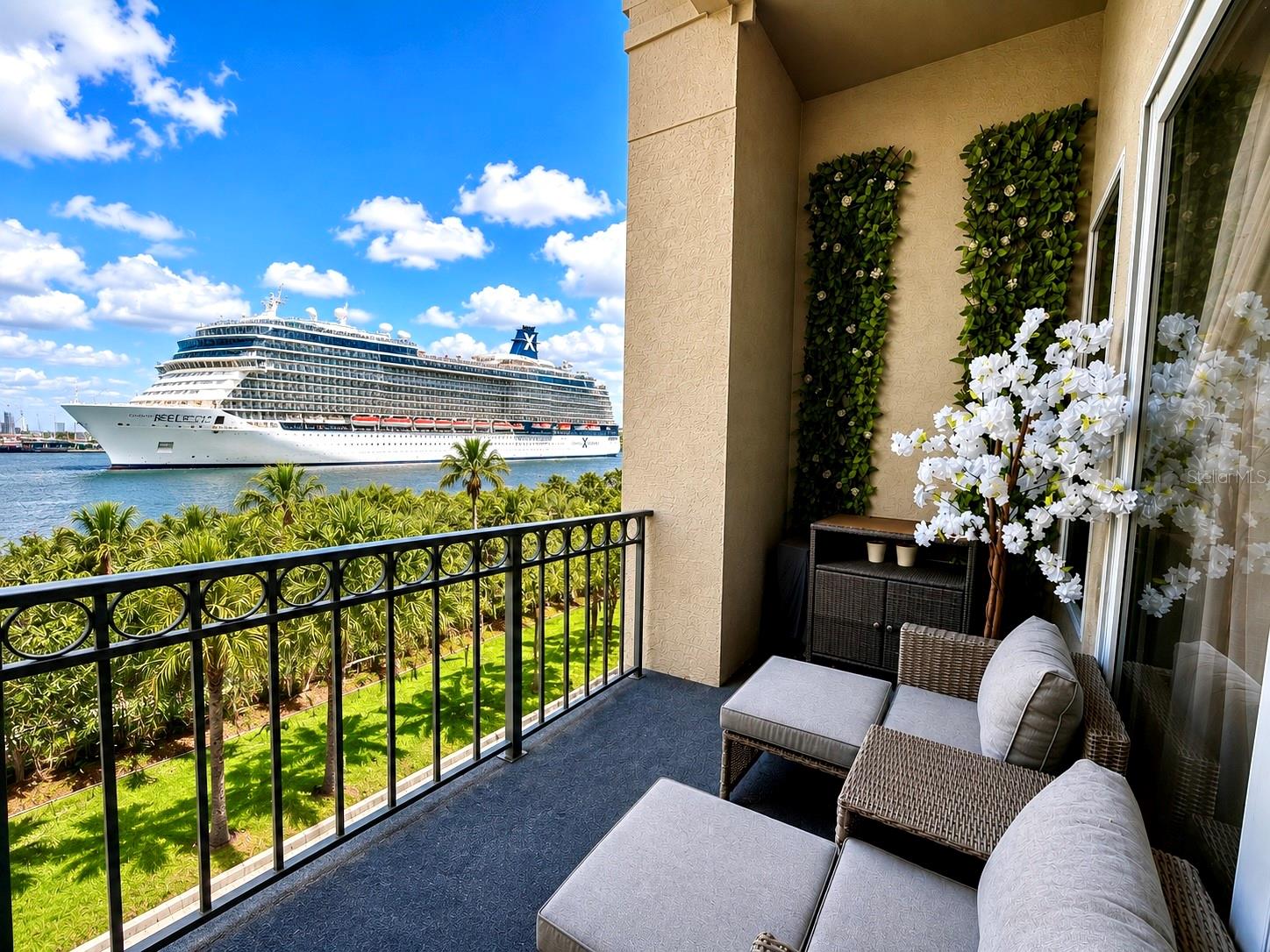 724 CORAL REEF DR — photo 4