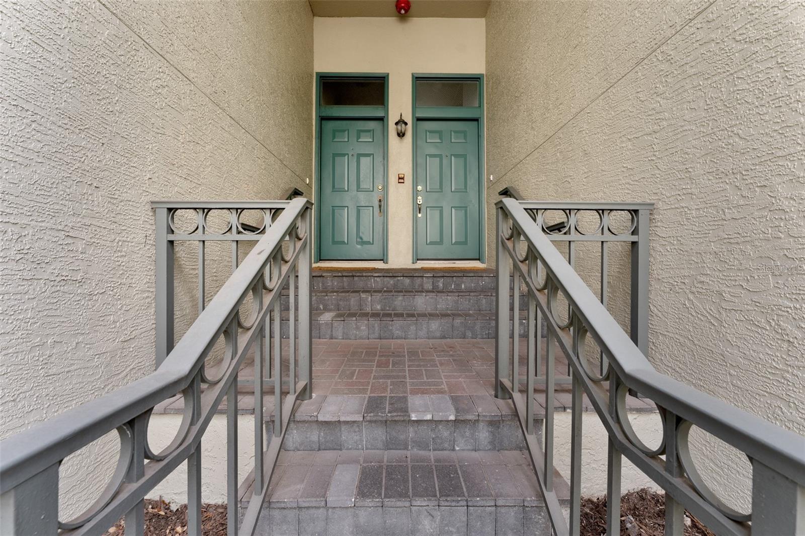 724 CORAL REEF DR — photo 7
