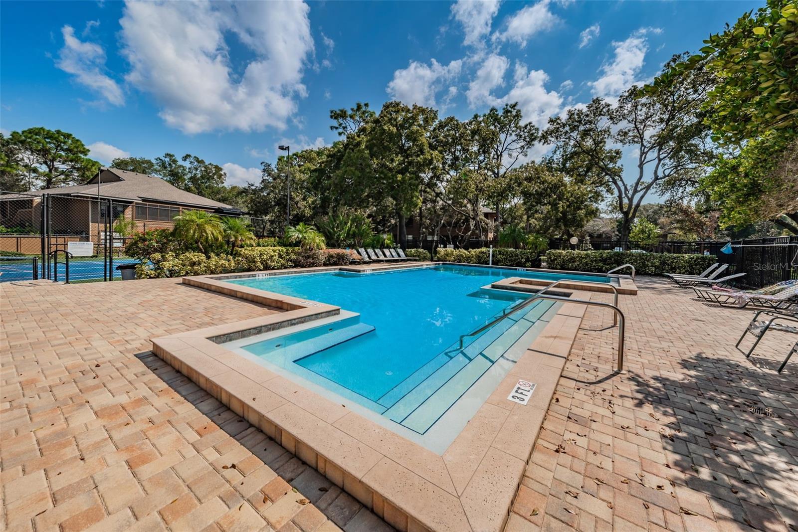 2205 LENNOX RD E #2205 — photo 60
