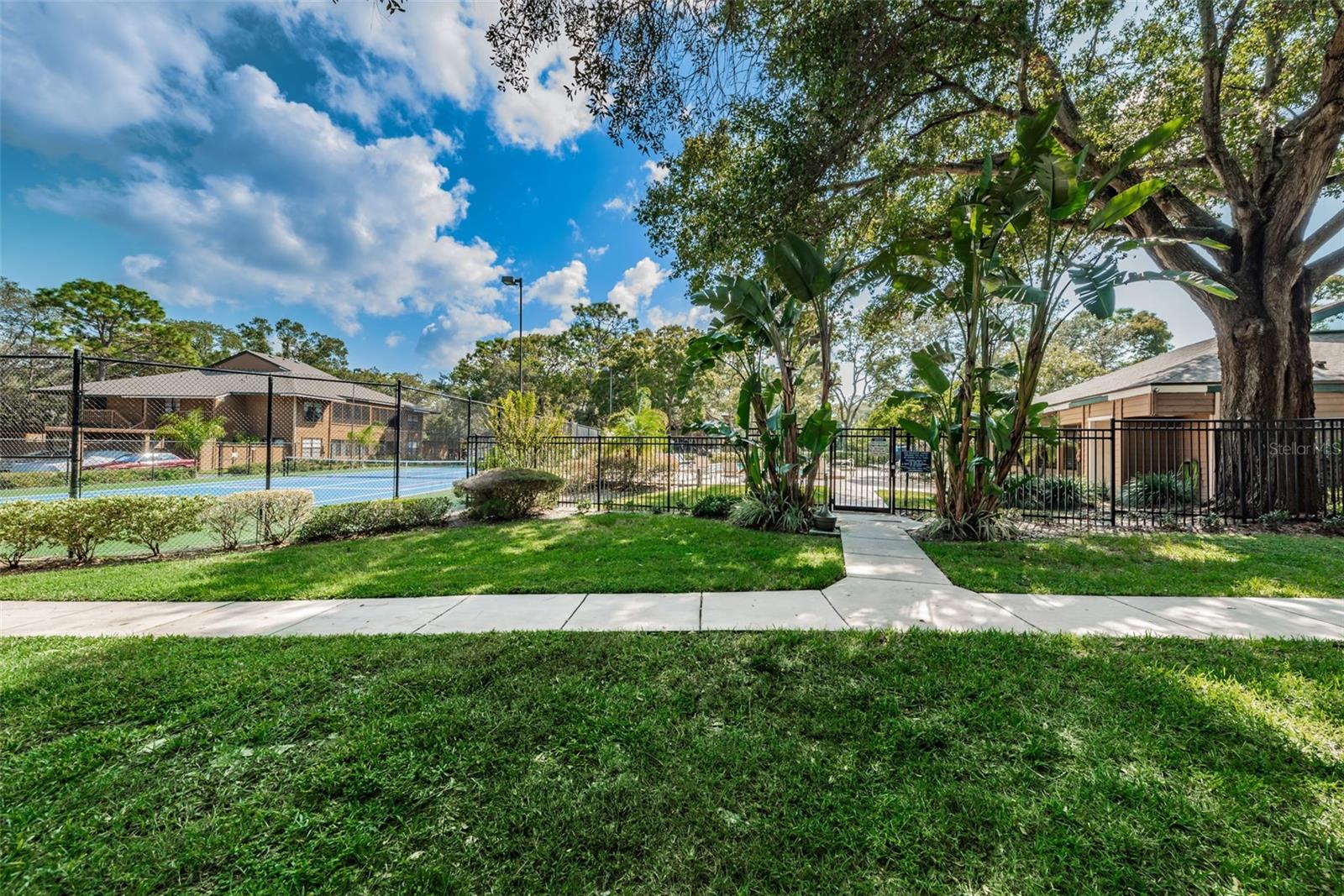 2205 LENNOX RD E #2205 — photo 62