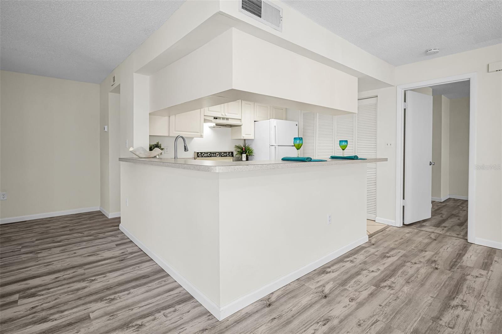 2205 LENNOX RD E #2205 — photo 12