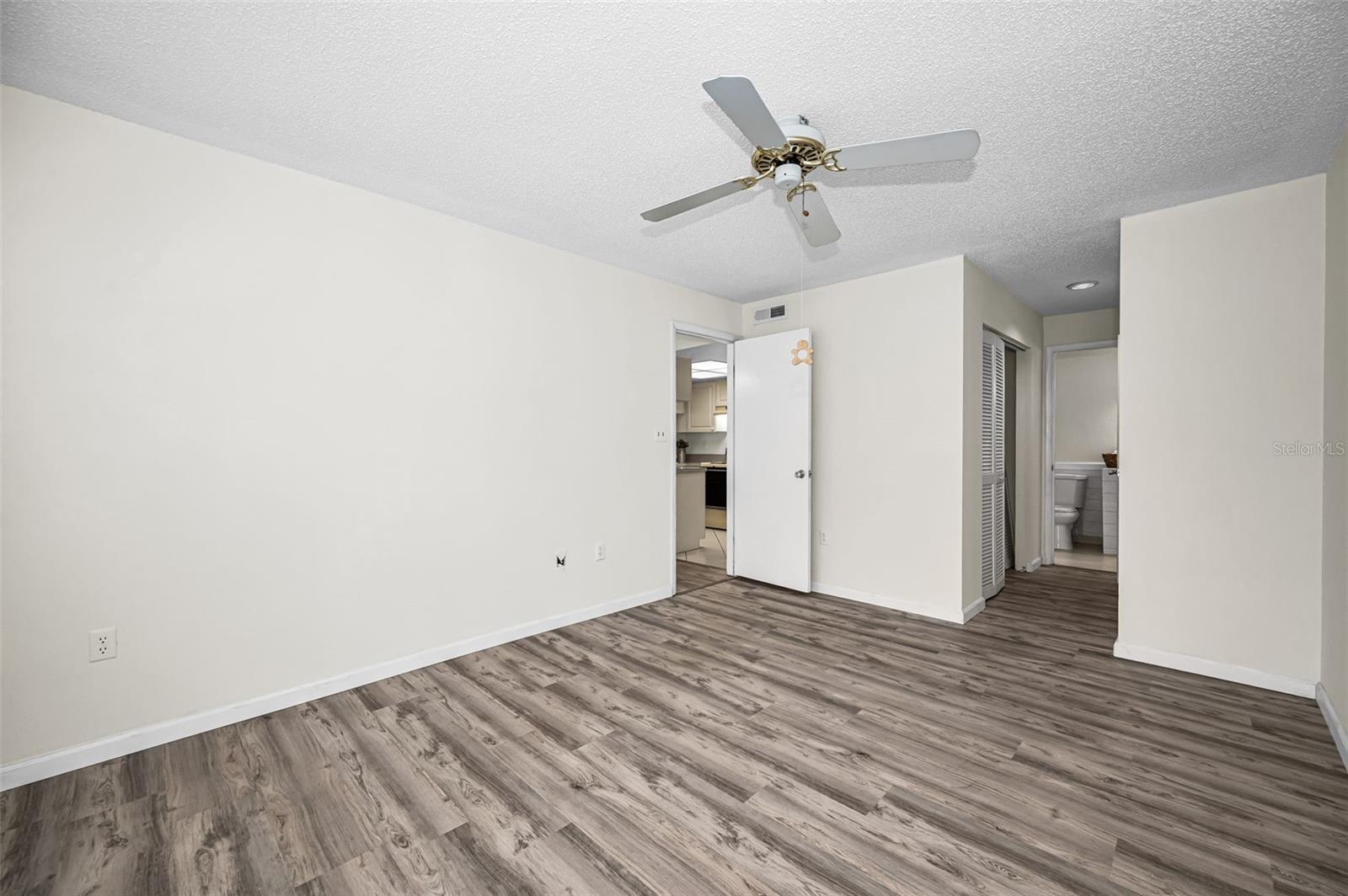 2205 LENNOX RD E #2205 — photo 23