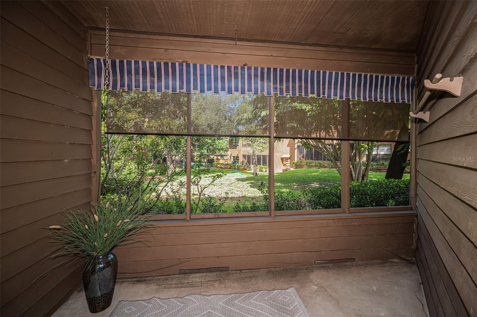 2205 LENNOX RD E #2205 — photo 30