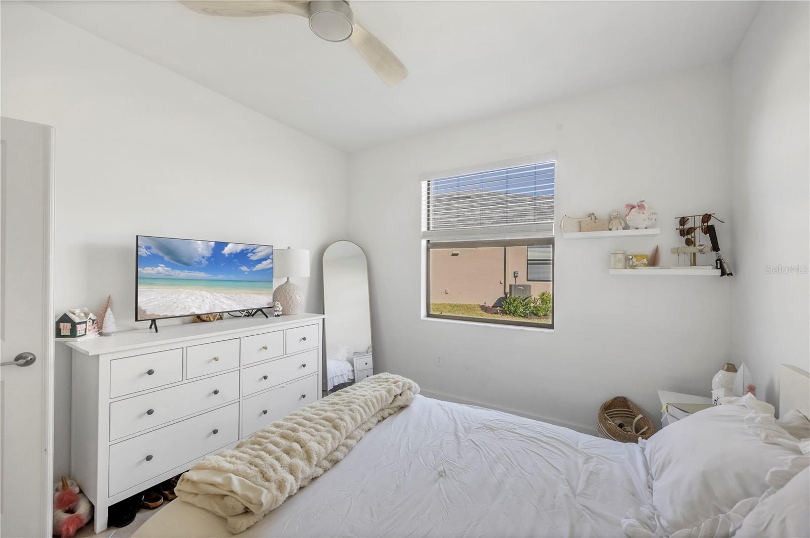 15733 SUNNY DAY DR — photo 13
