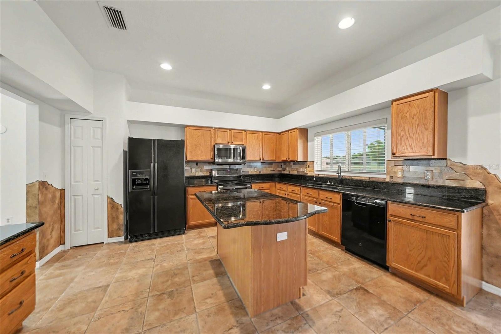 4227 BALINGTON DR — photo 18