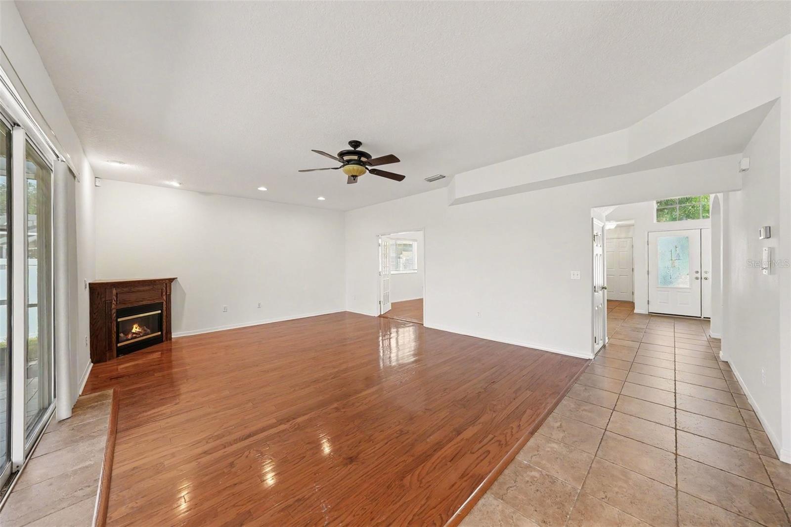 4227 BALINGTON DR — photo 15