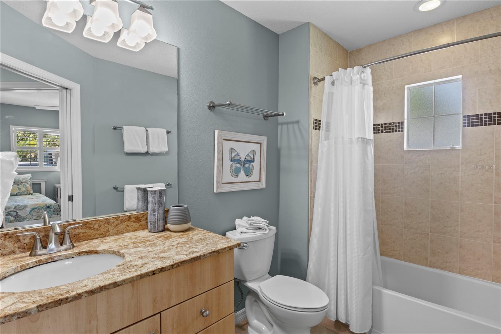 110 PALM AVE — photo 26