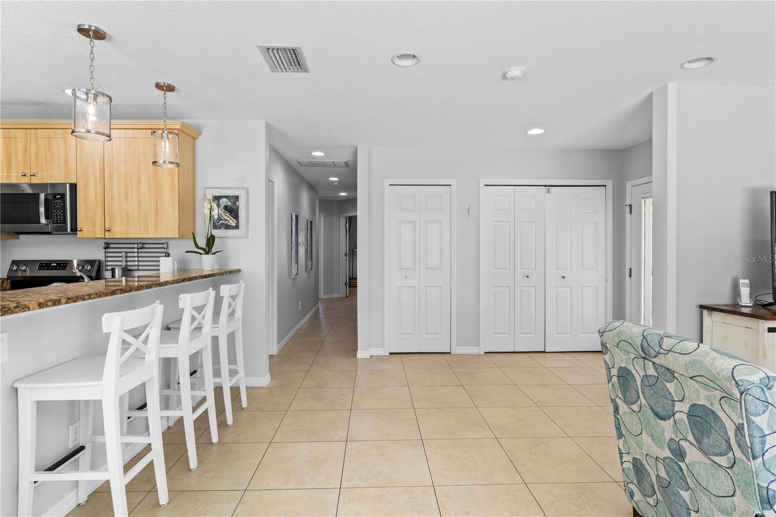 110 PALM AVE — photo 11