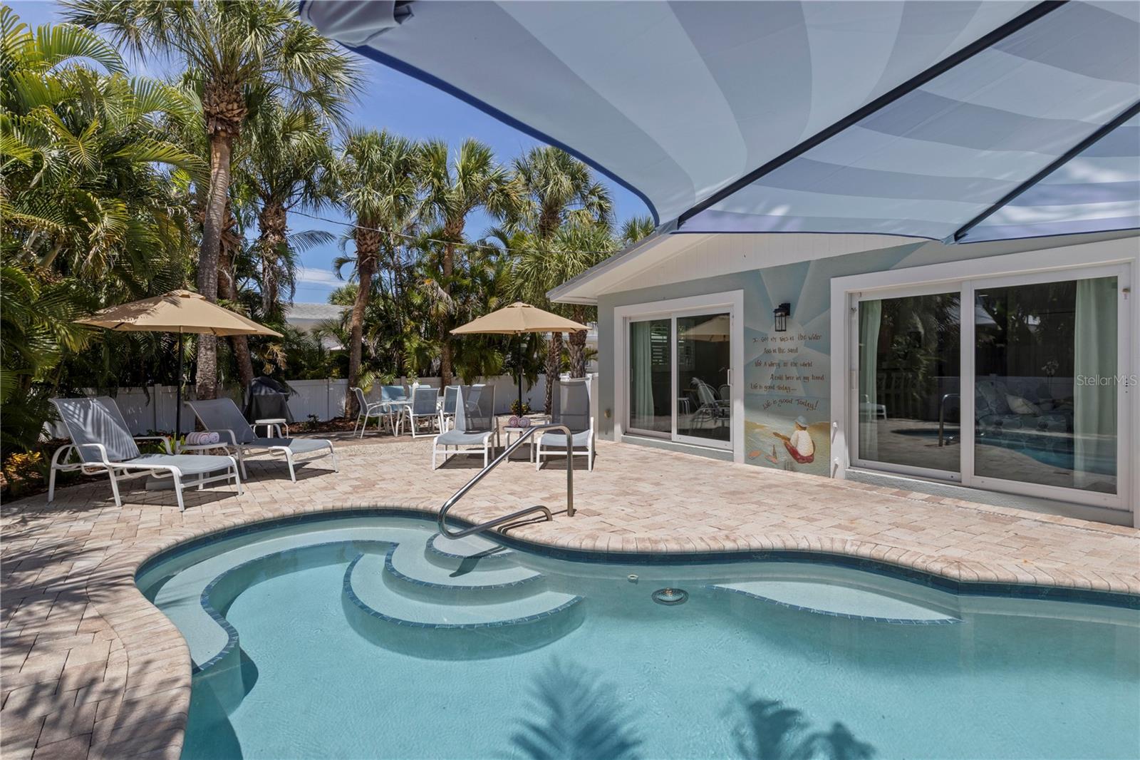 110 PALM AVE — photo 45