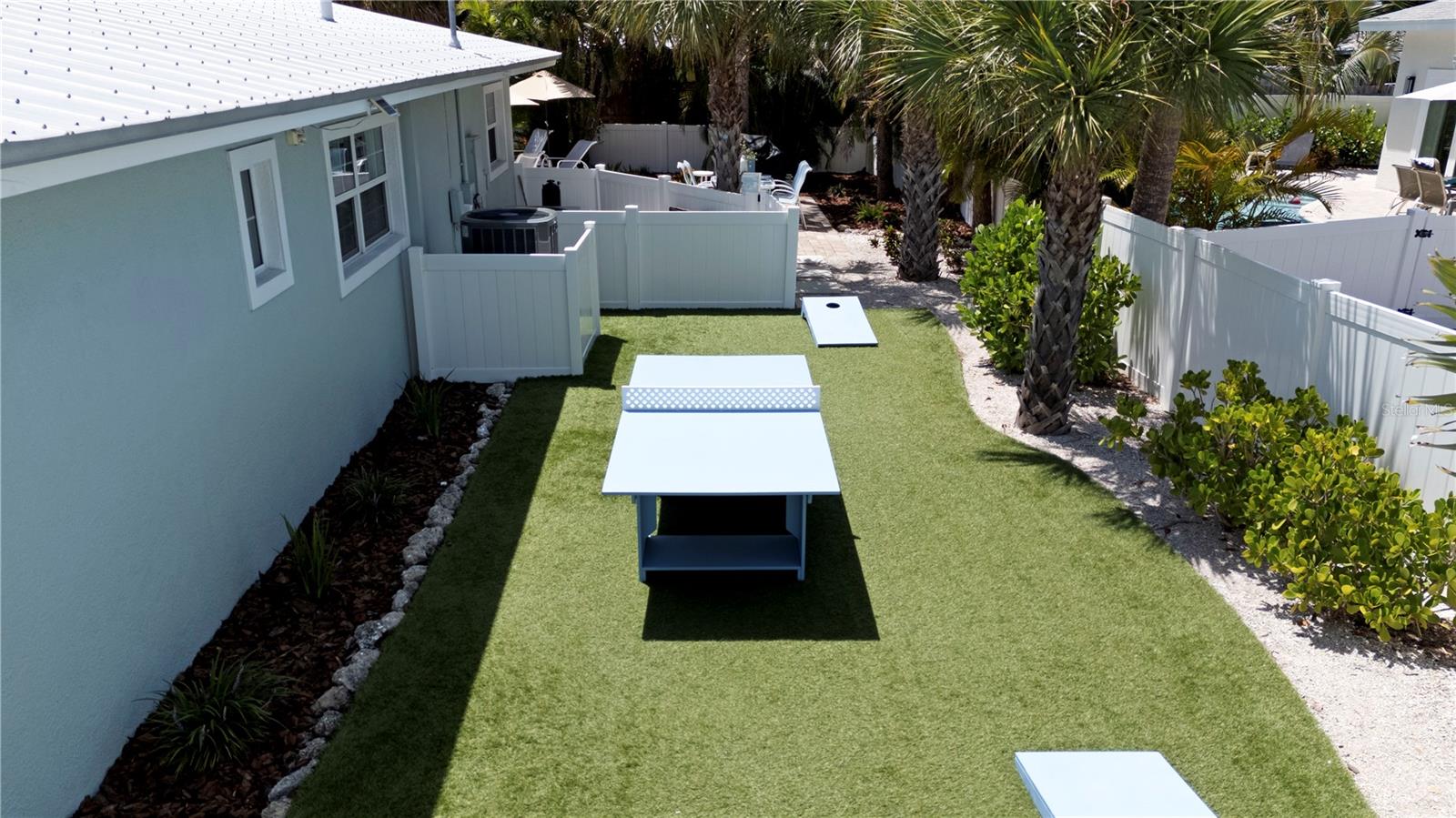 110 PALM AVE — photo 41