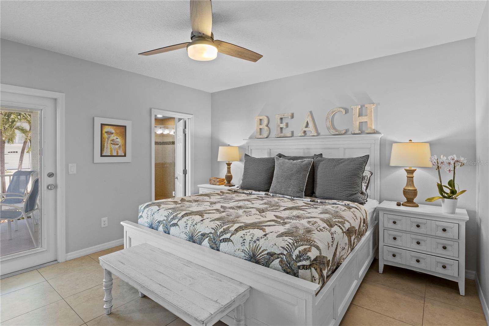 110 PALM AVE — photo 17