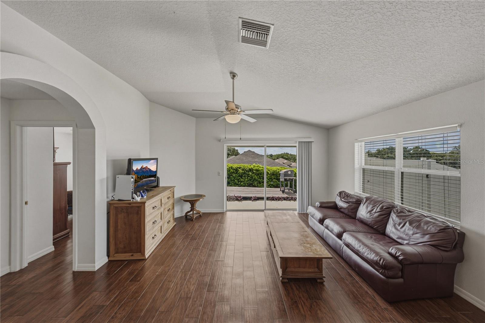 7552 JENO ST — photo 9