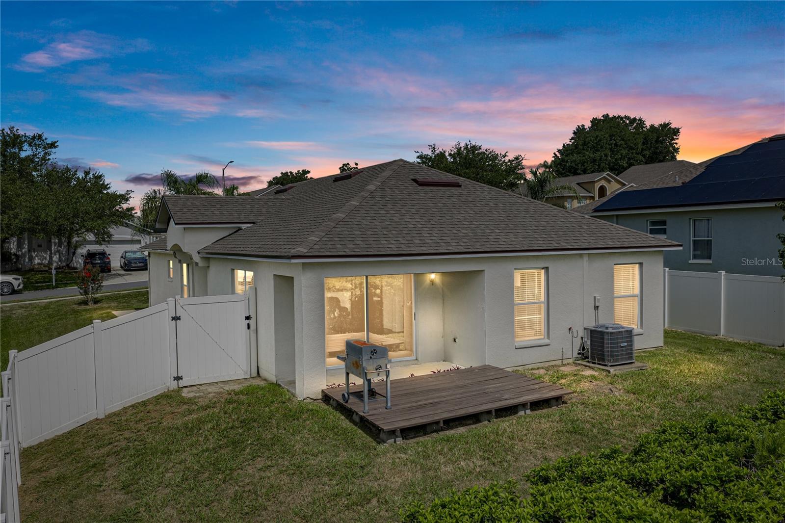 7552 JENO ST — photo 30
