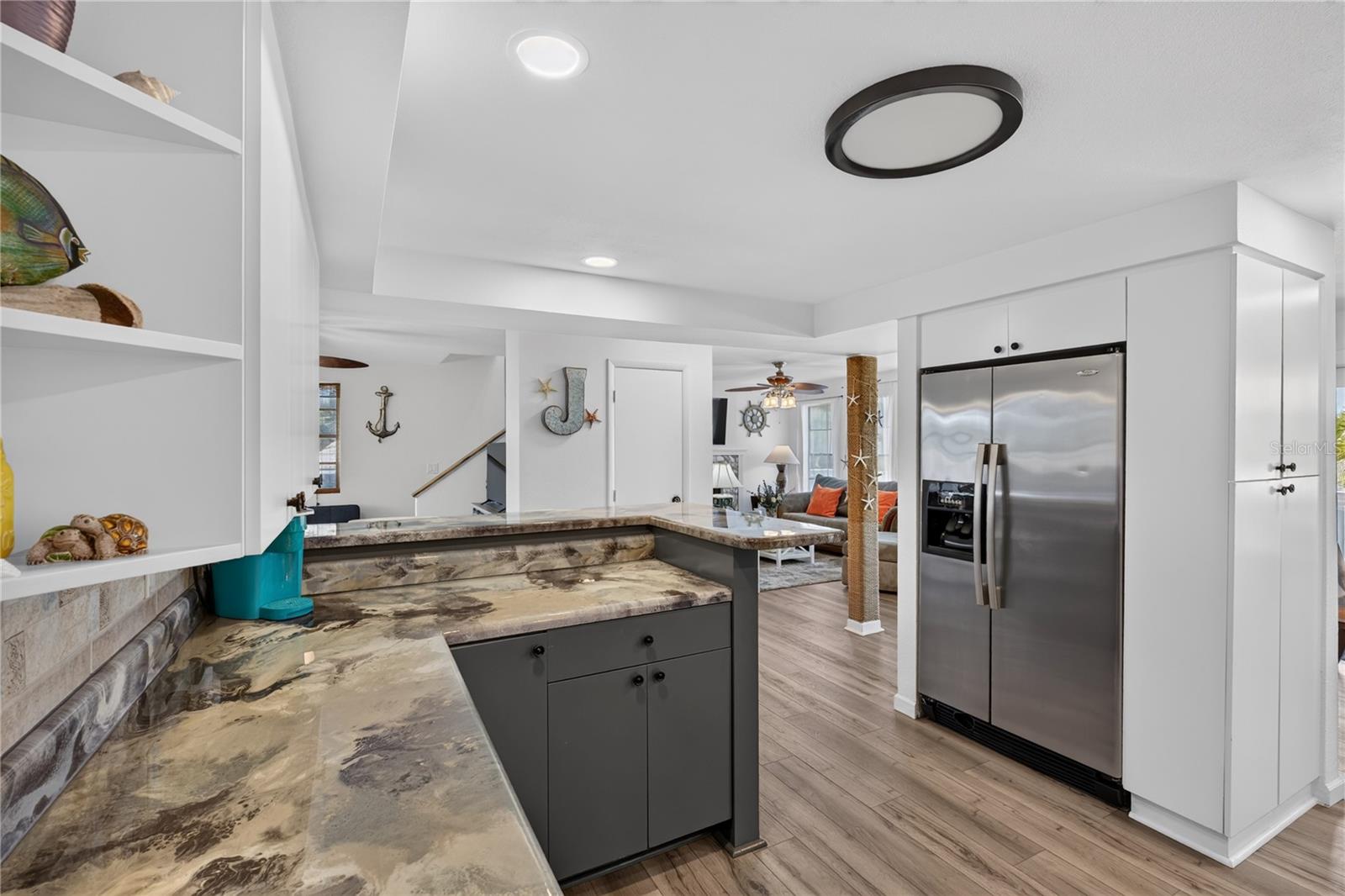 1194 LINDEN RD — photo 16