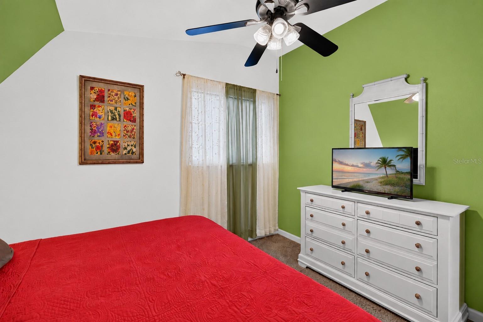 1194 LINDEN RD — photo 37