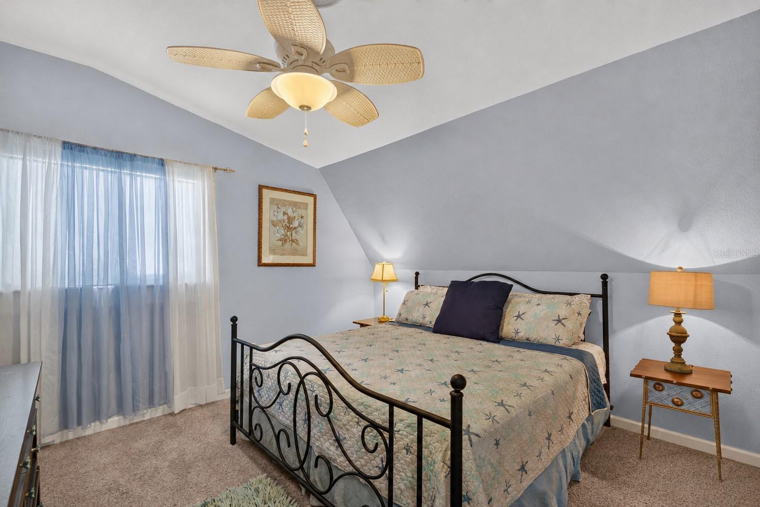 1194 LINDEN RD — photo 31