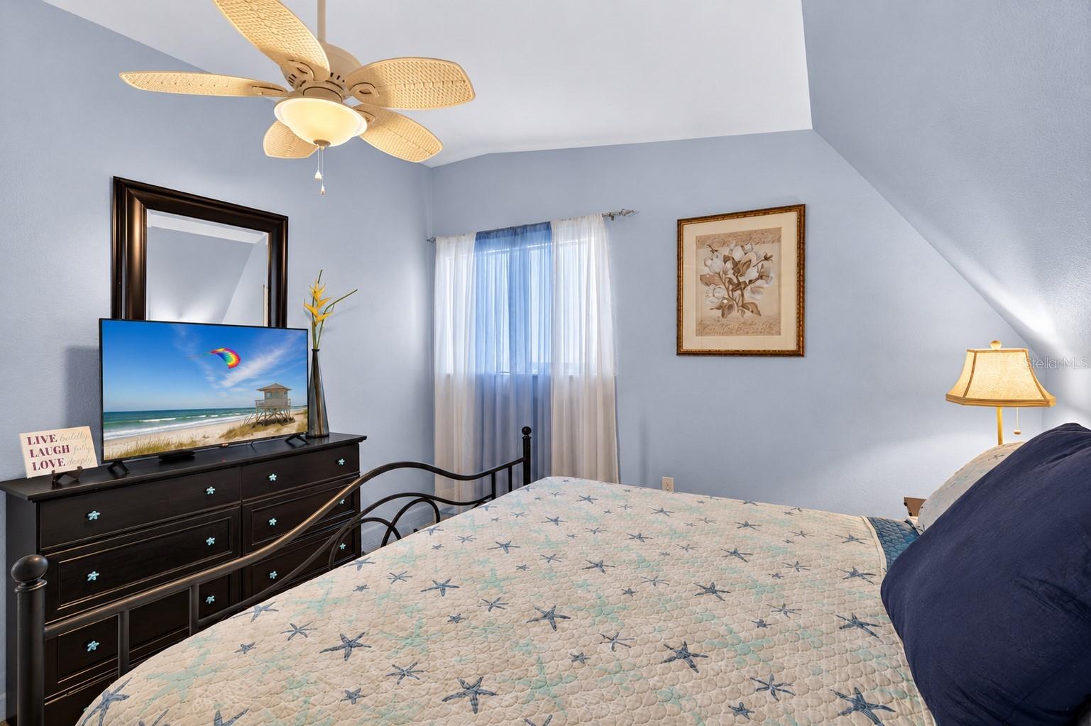 1194 LINDEN RD — photo 32