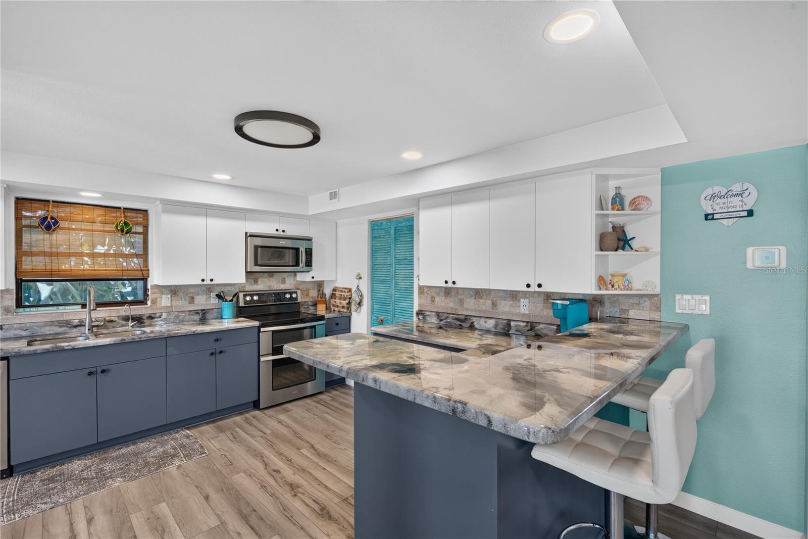1194 LINDEN RD — photo 15