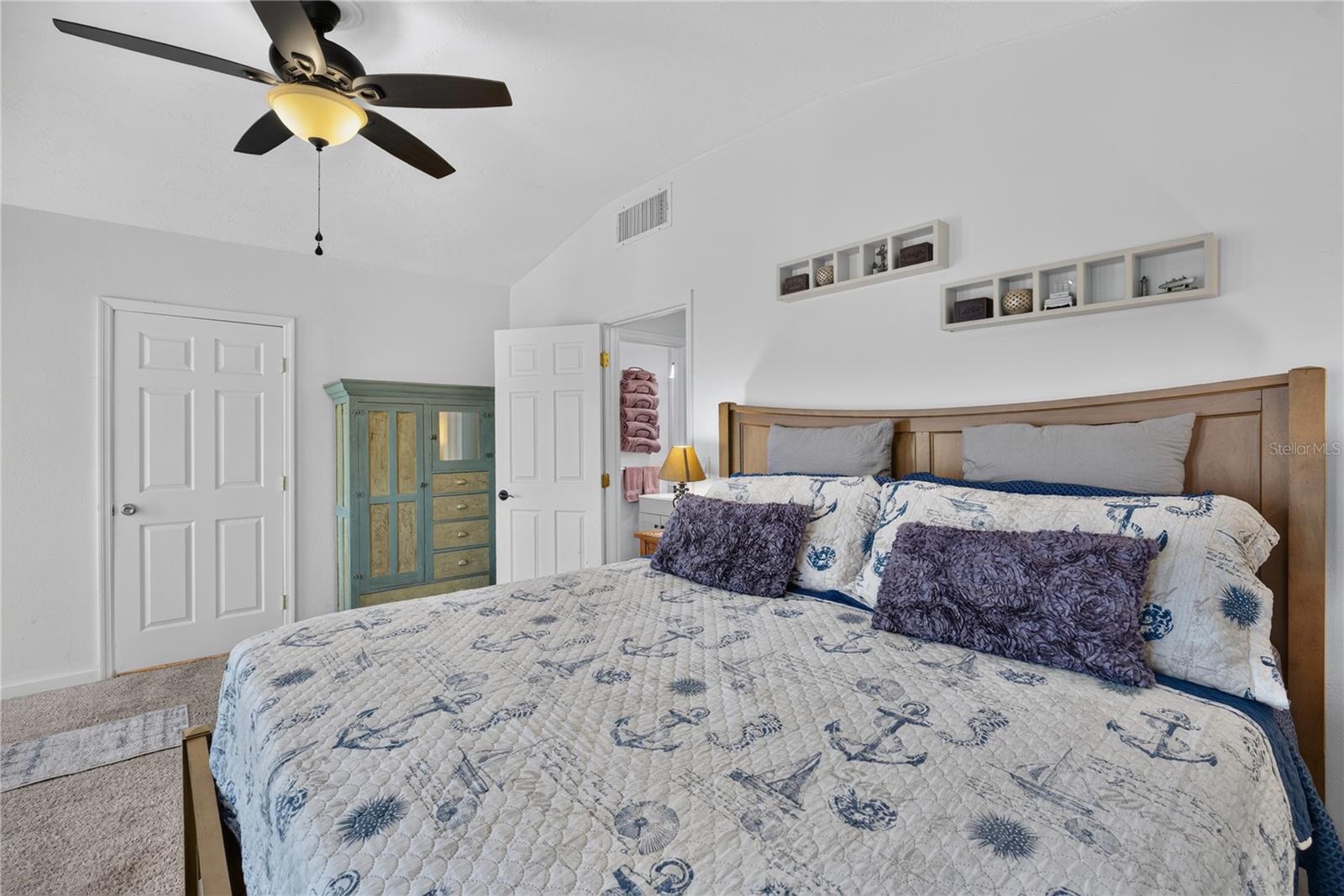 1194 LINDEN RD — photo 25