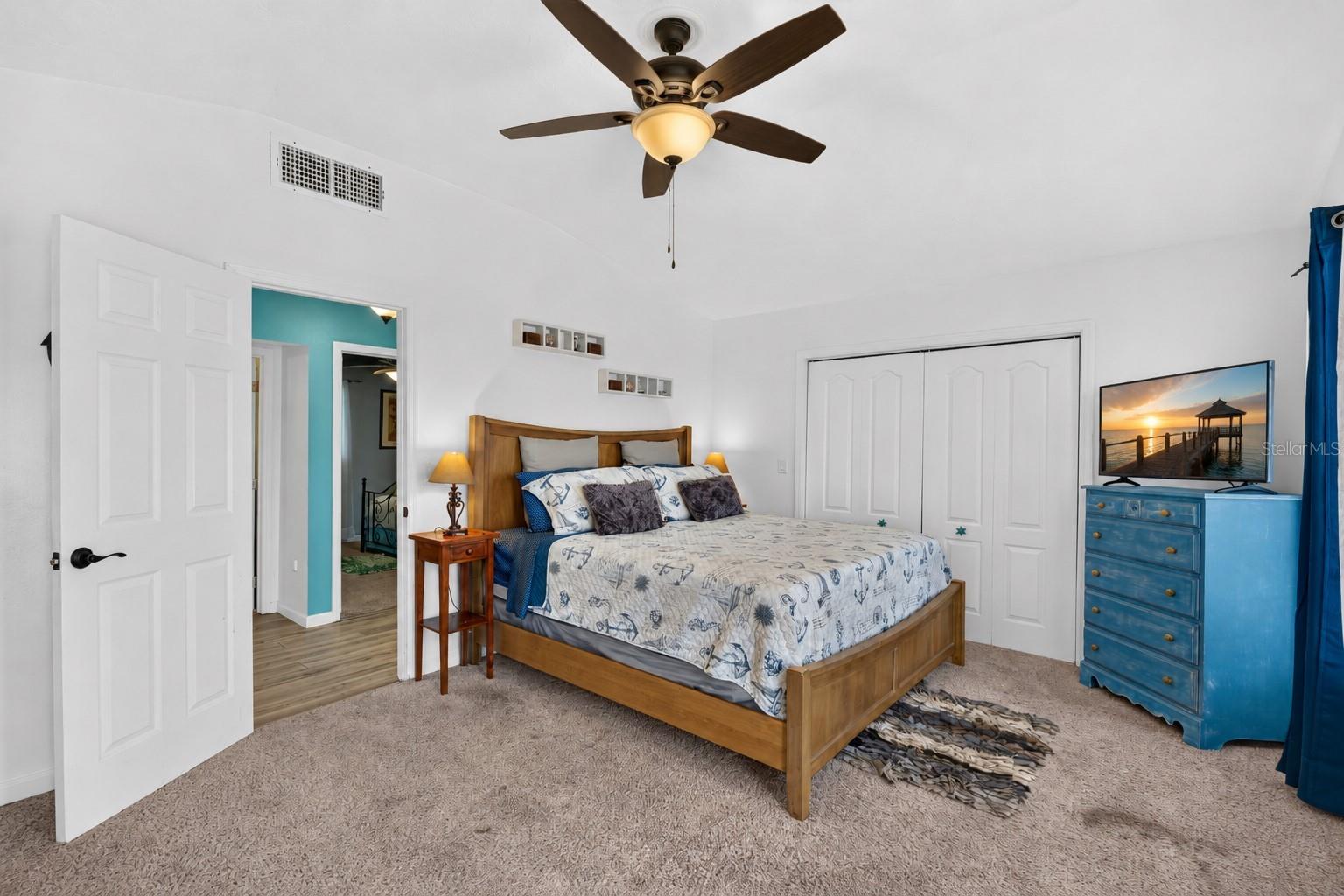 1194 LINDEN RD — photo 24