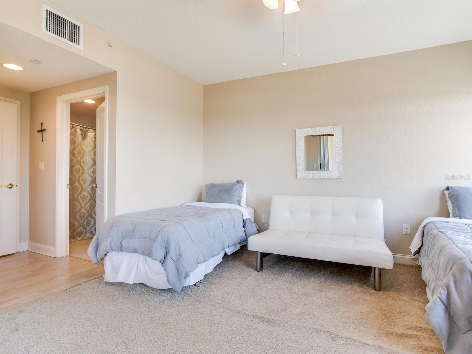 11 SAN MARCO ST #807 — photo 44