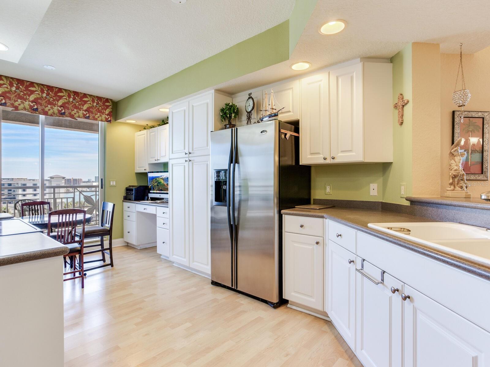 11 SAN MARCO ST #807 — photo 47