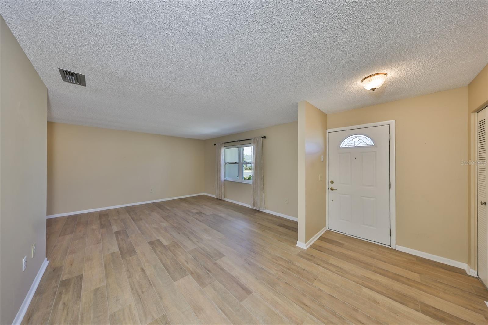 1529 ALLEGHENY DR — photo 6