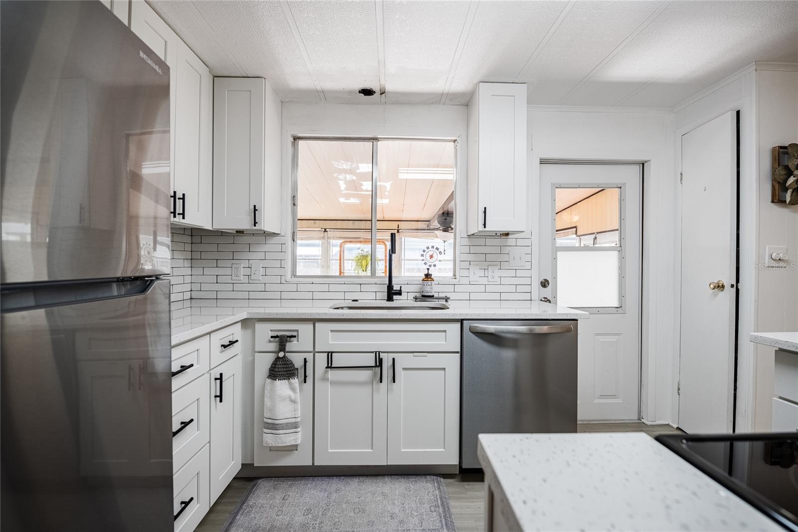 36749 JODI AVE — photo 5