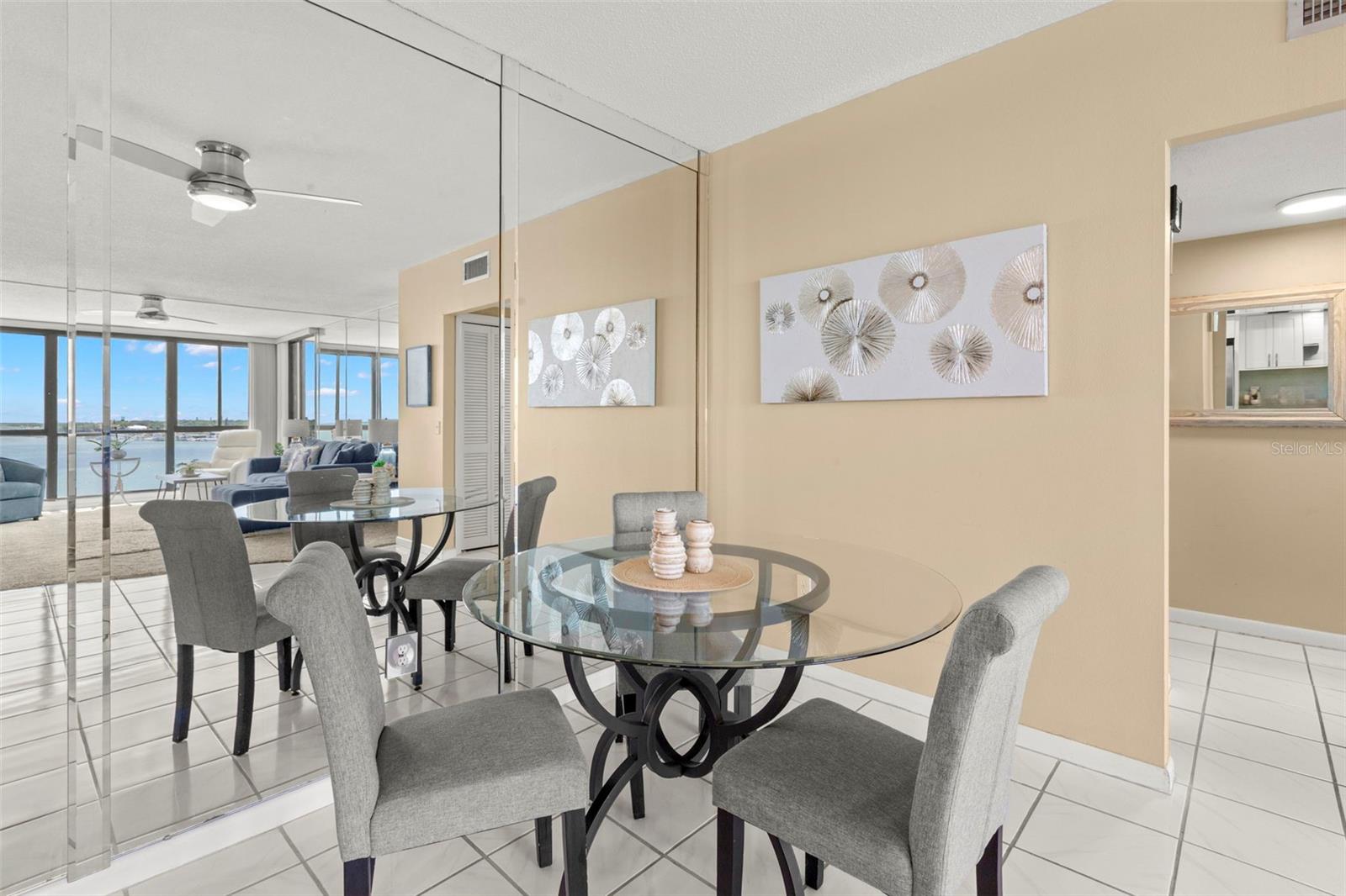 7100 SUNSHINE SKYWAY LN S #703 — photo 9