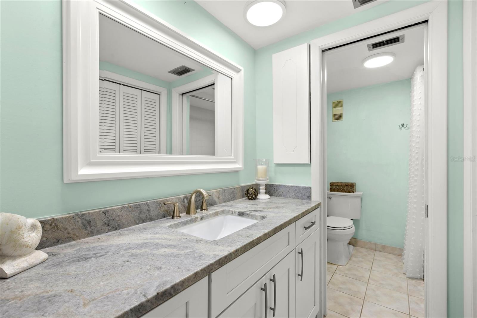 7100 SUNSHINE SKYWAY LN S #703 — photo 19