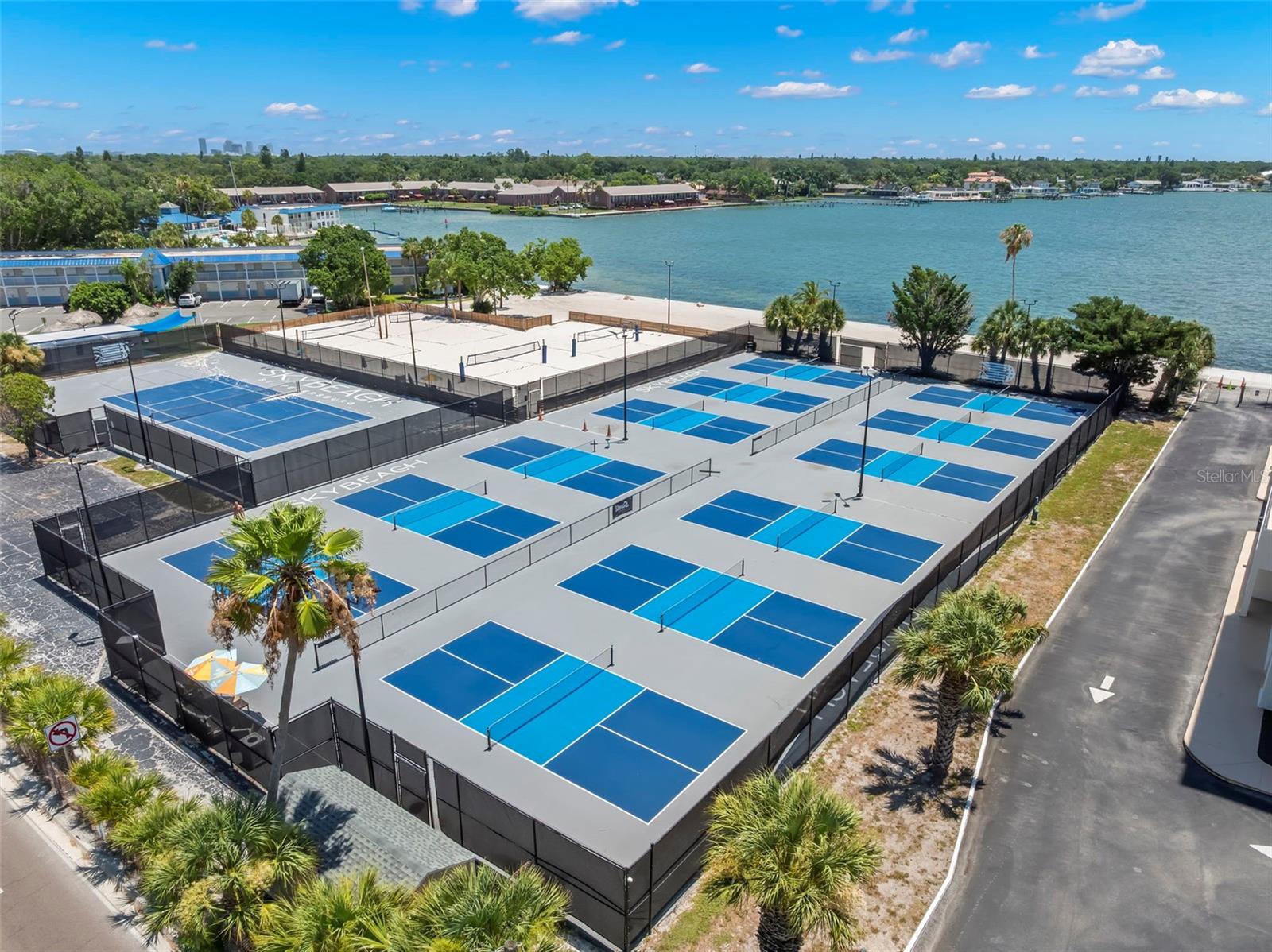 7100 SUNSHINE SKYWAY LN S #703 — photo 49