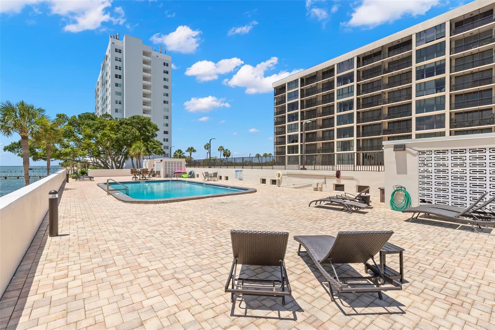 7100 SUNSHINE SKYWAY LN S #703 — photo 32