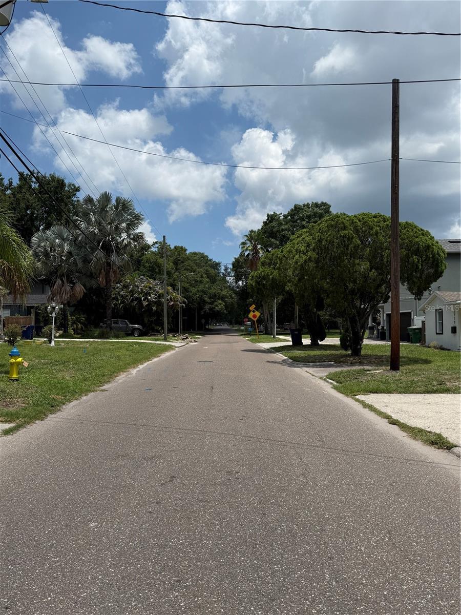 2711 N MYRTLE AVE — photo 3