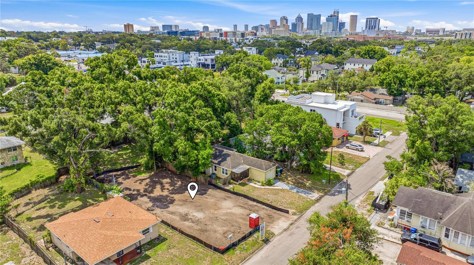 2711 N MYRTLE AVE — photo 11