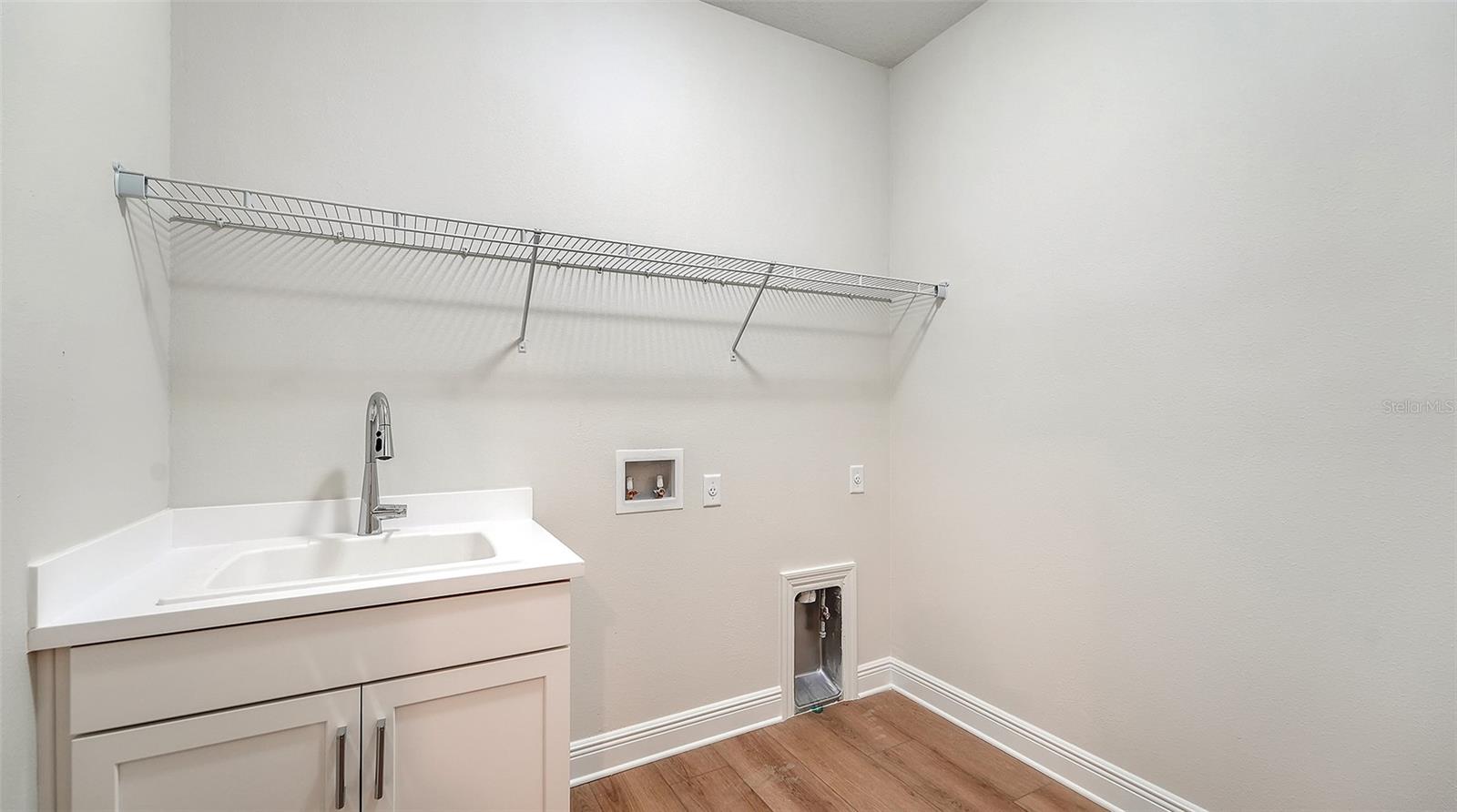 10005 POWELL AVE — photo 28