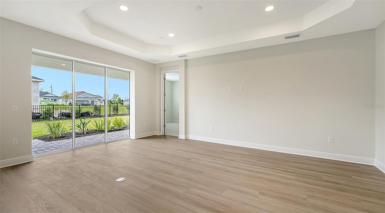 10005 POWELL AVE — photo 4