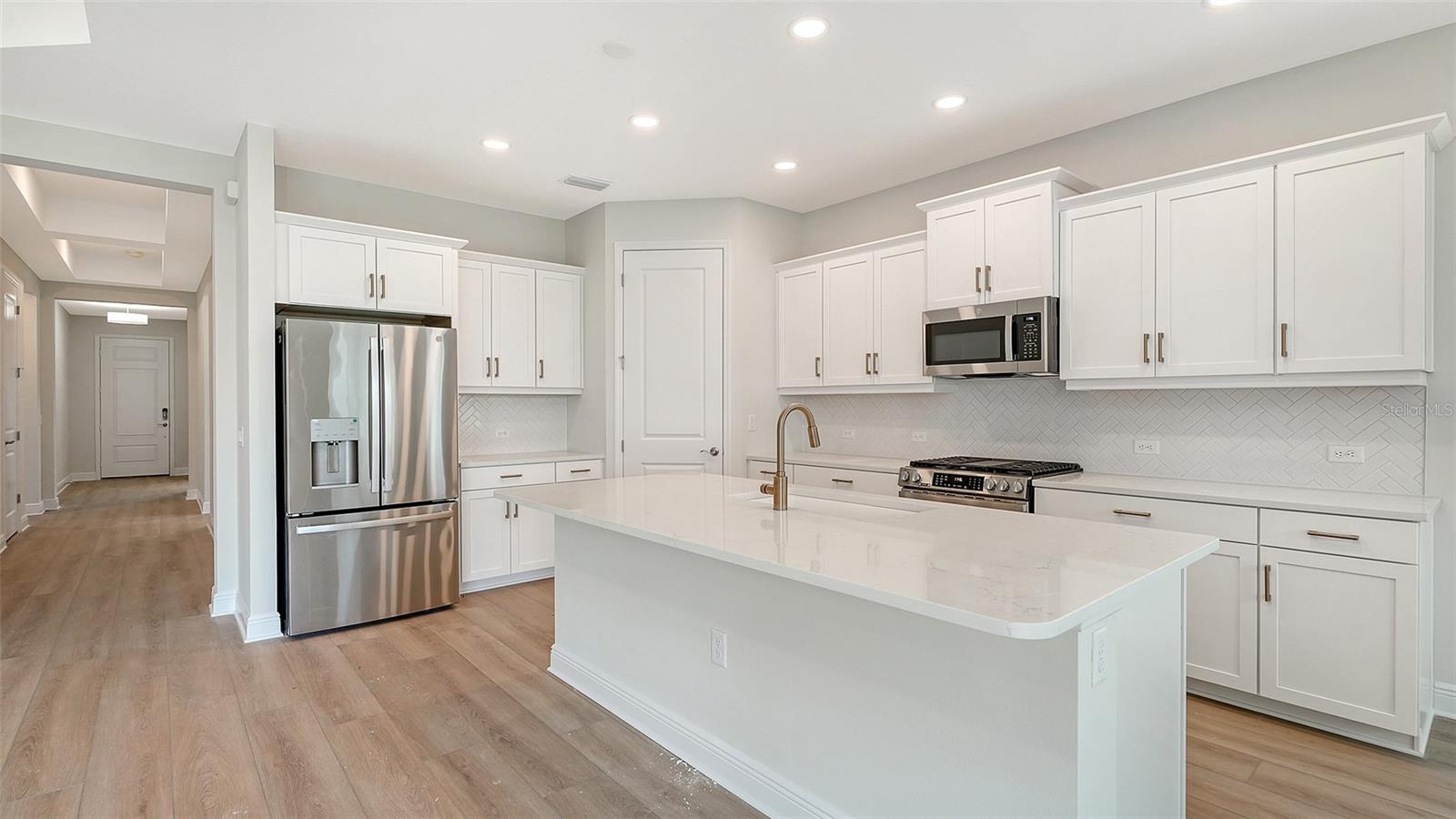 10005 POWELL AVE — photo 7