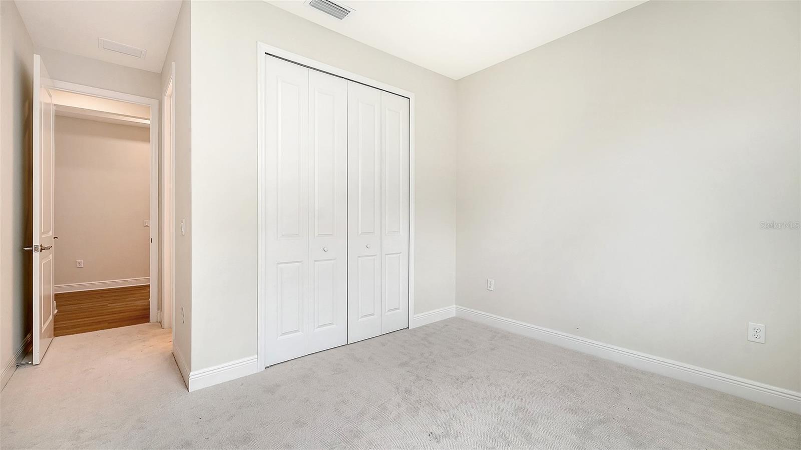 10005 POWELL AVE — photo 23